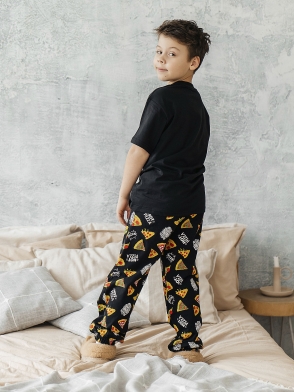 Комплект для мальчика футболка брюки