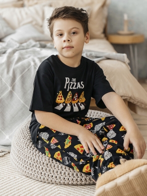 Комплект для мальчика футболка брюки