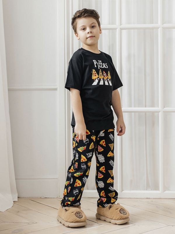 Комплект для мальчика футболка брюки