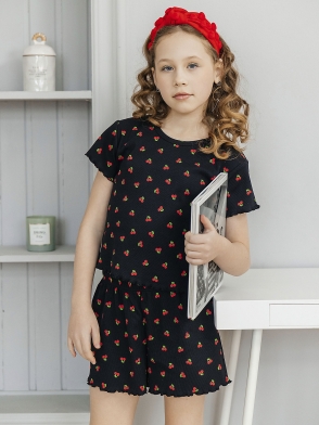 Комплект для девочки футболка и шорты