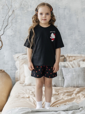 Комплект для девочки футболка и шорты