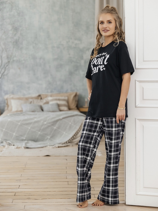 Комплект футболка и брюки