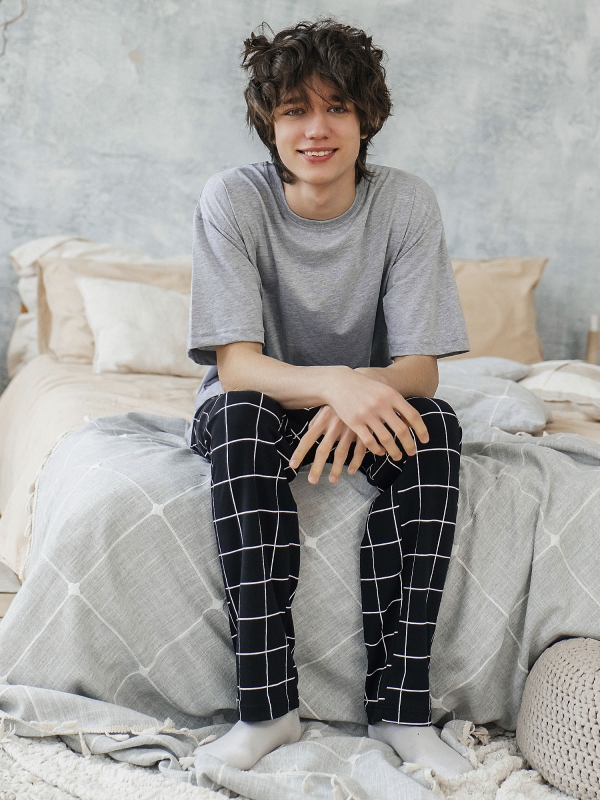 Комплект футболка и брюки