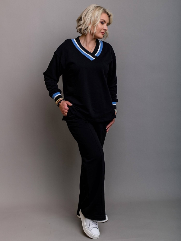 Костюм женский