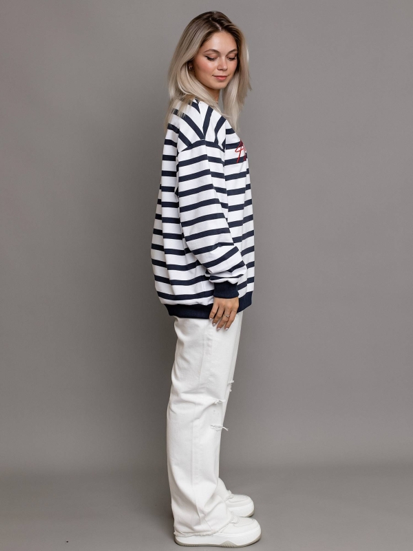 Свитшот укороченный женский