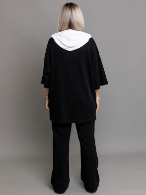 Футболка с капюшоном