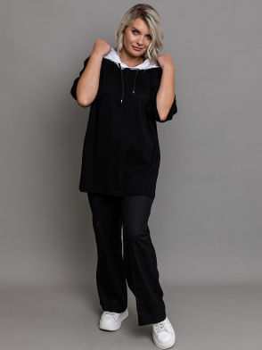 Футболка с капюшоном