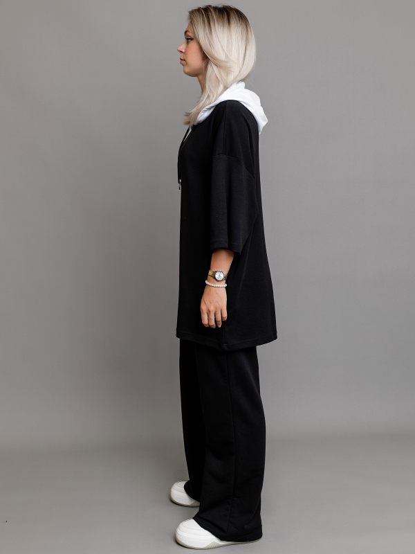 Футболка с капюшоном