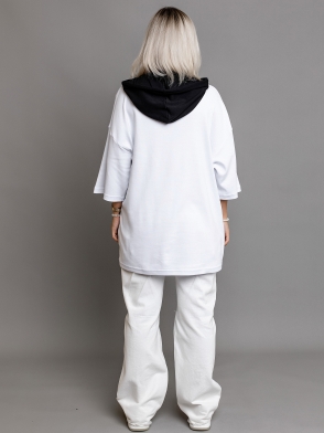 Футболка с капюшоном