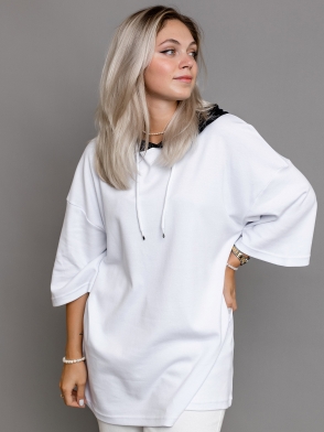 Футболка с капюшоном