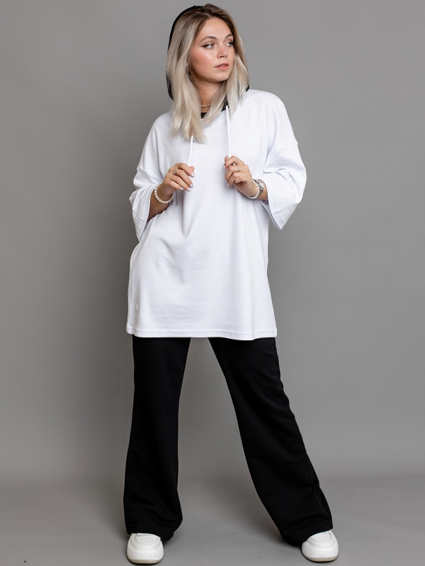 Футболка с капюшоном