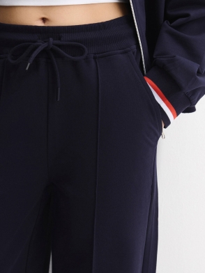 Костюм женский