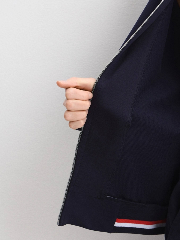 Костюм женский