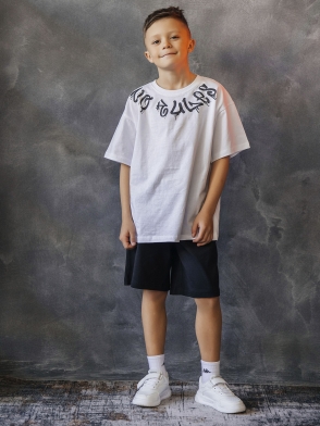 Комплект для мальчика шорты и футболка