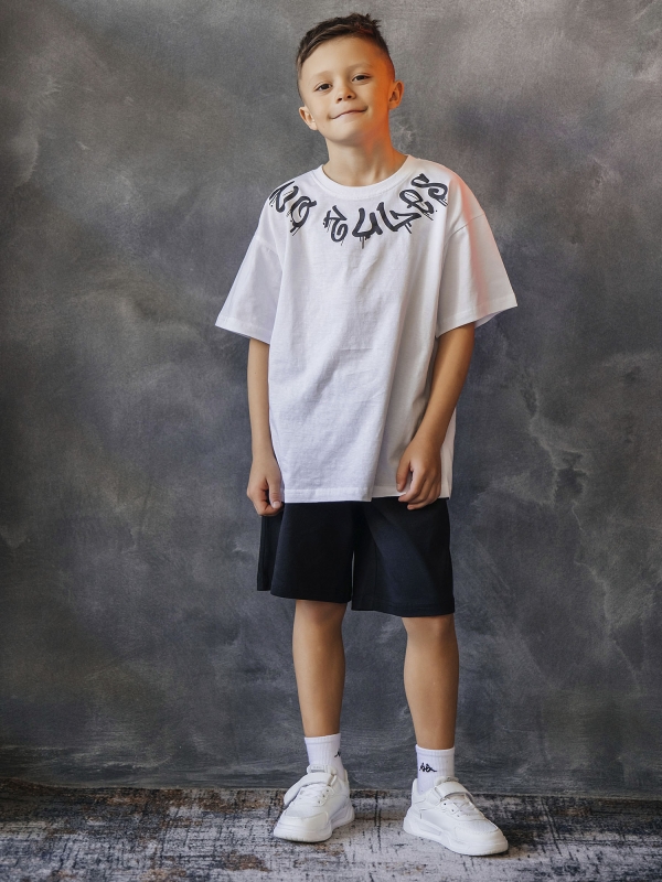 Комплект для мальчика шорты и футболка